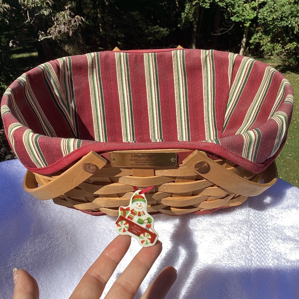 Longaberger Basket. Christmas collection 2004 get together basket